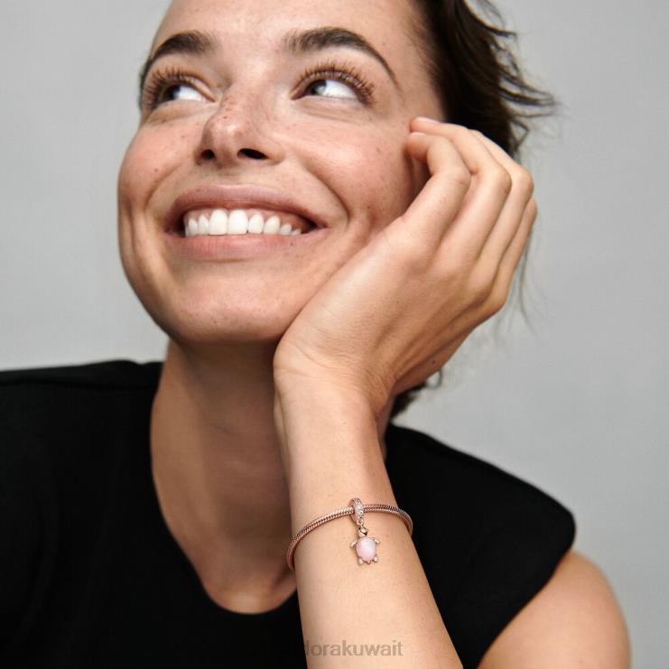 حلية متدلية على شكل سلحفاة بحرية وردية من زجاج مورانو Pandora ارتفع الذهب مطلي N6N0X109 مُكَمِّلات